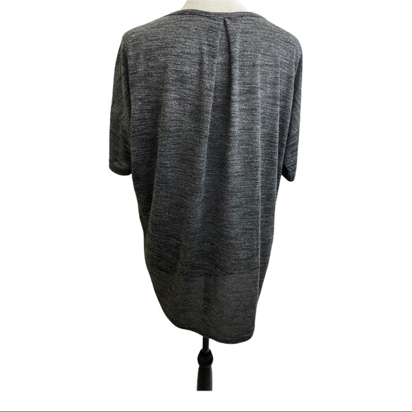 Zella short Sleeve front pocket grey/white size medium T shirt exercise - Picture 4 of 6